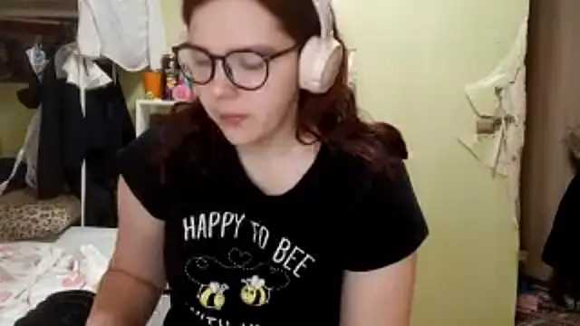 VannessaDillenbeck online show from 22, 2, 2026