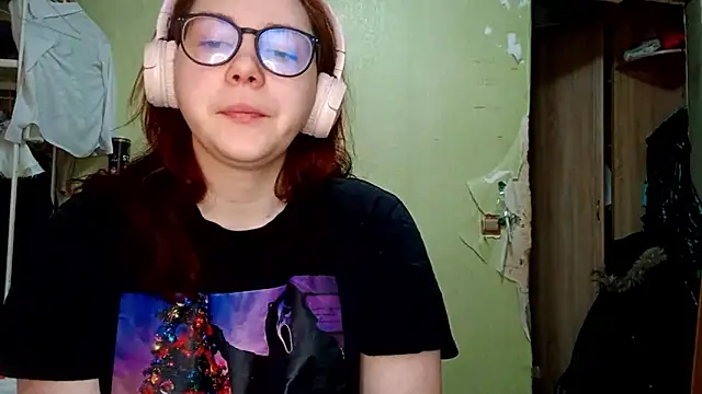 VannessaDillenbeck online show from 27, 2, 2026