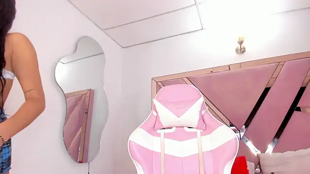 Snapshot of honeyhtx chatting on 10, 7, 2026 honeyhtx online show from 10, 7, 2026