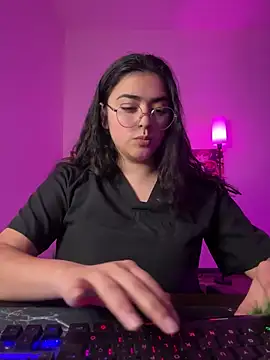 Snapshot of Ales_Kitten_Live chatting on 19, 2, 2026 Ales Kitten Live online show from 19, 2, 2026