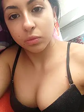 Snapshot of caramelo_fly chatting on 13, 2, 2026 caramelo fly online show from 13, 2, 2026