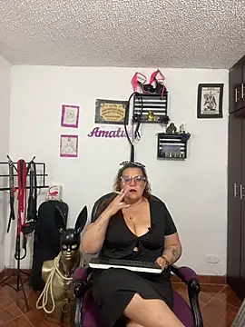KimmyDark1 online show from 12, 6, 2026