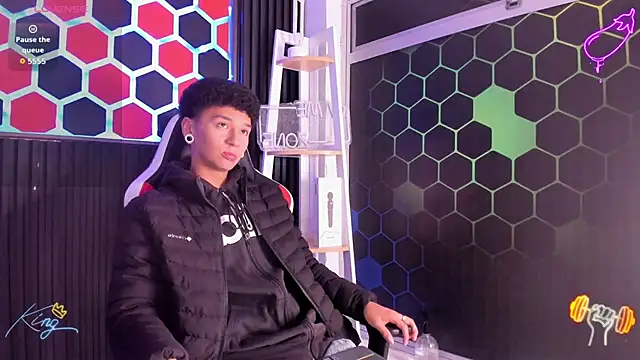 David Banks  online show from 16, 4, 2026