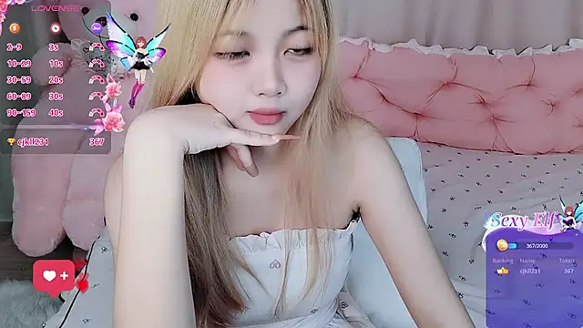 -Anya-666- online show from 16, 4, 2026