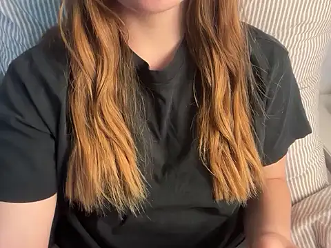 Snapshot of Lucyschickt chatting on 30, 6, 2026 Lucyschickt online show from 30, 6, 2026