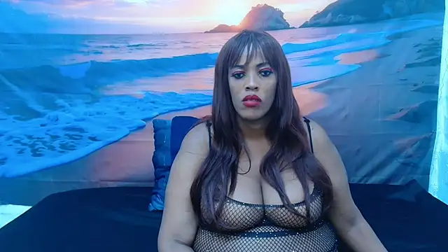 Snapshot of ThickandTallXX chatting on 27, 5, 2026 ThickandTallXX online show from 27, 5, 2026