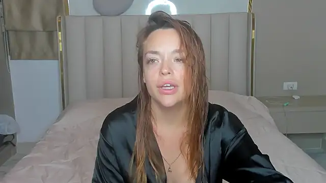 stellaa quenn online show from 12, 2, 2026