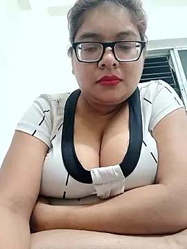 Elie Hallway online show from 2, 4, 2026