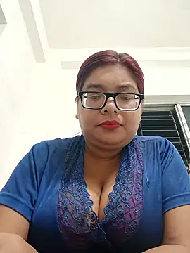 Snapshot of Elie_Hallway chatting on 7, 6, 2026 Elie Hallway online show from 7, 6, 2026