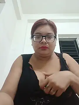 Snapshot of Elie_Hallway chatting on 23, 6, 2026 Elie Hallway online show from 23, 6, 2026