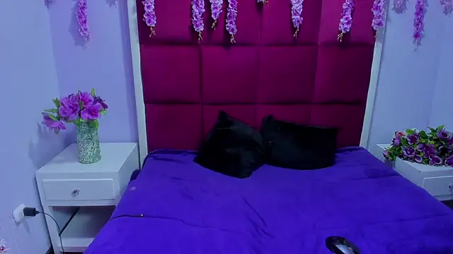 Aysha Love  online show from 26, 2, 2026