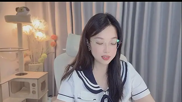 Snapshot of Yumi_yuni chatting on 9, 5, 2026 Yumi yuni online show from 9, 5, 2026