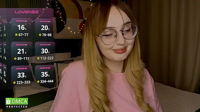 AdeLuna online show from 7, 2, 2026