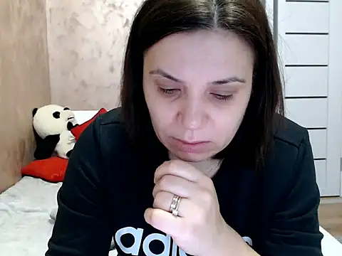 LorraGrey online show from 9, 2, 2026