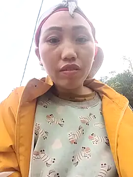 hot-luna- online show from 7, 2, 2026