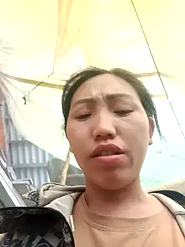 hot-luna- online show from 9, 3, 2026