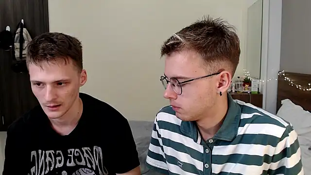 NikiKerryCum online show from 20, 3, 2026