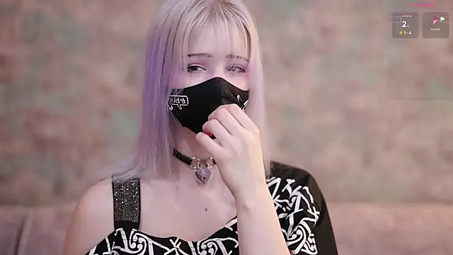 Yunakiss online show from 4, 3, 2026