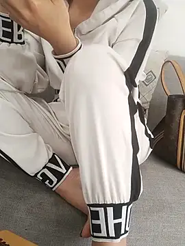 Leexus-niew online show from 1, 2, 2026