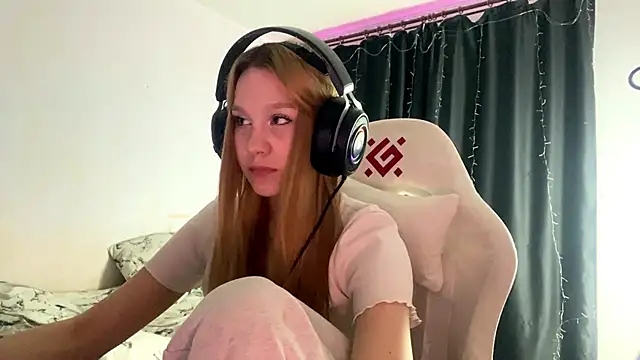 axin burnell online show from 11, 4, 2026