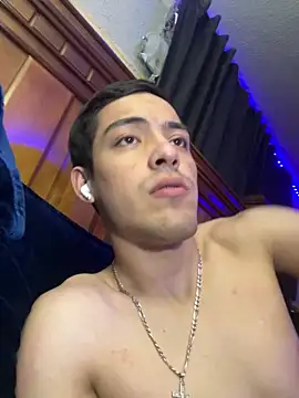 Snapshot of Tupapi696969q chatting on 19, 5, 2026 Tupapi696969q online show from 19, 5, 2026