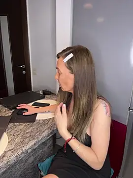 Snapshot of DivineAmely chatting on 9, 3, 2026 DivineAmely online show from 9, 3, 2026