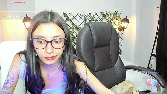 nana  rousse online show from 8, 2, 2026