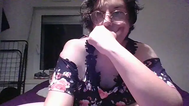 OIseauNoir88 online show from 14, 5, 2026