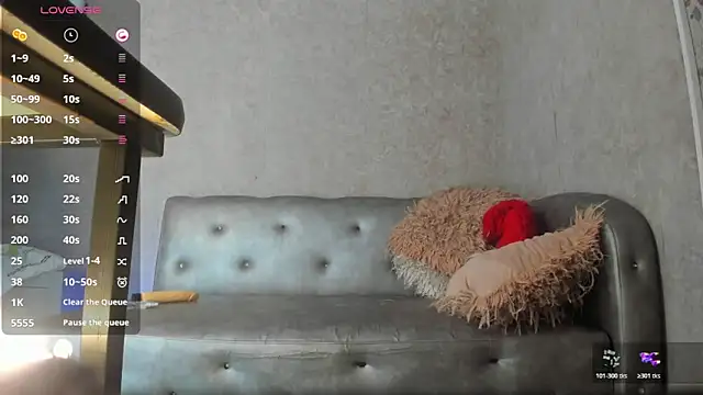 scarlettqueenx online show from 10, 4, 2026