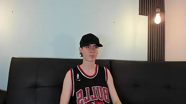 Lio      online show from 28, 2, 2026