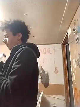 Snapshot of spooky425hd chatting on 7, 5, 2026 spooky425hd online show from 7, 5, 2026