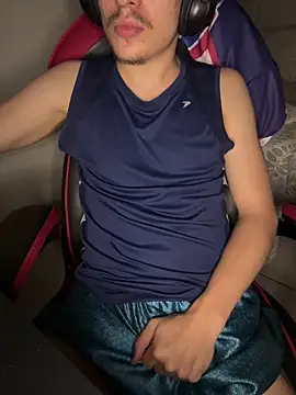 hungtwinkBR online show from 24, 4, 2026