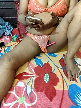 Snapshot of Red_Wine444 chatting on 22, 2, 2026 Red Wine444 online show from 22, 2, 2026