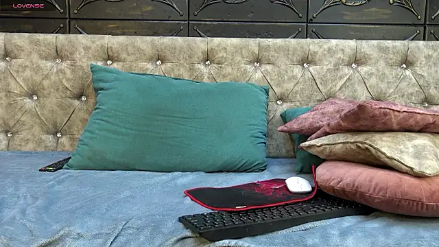 KlaraMuse online show from 13, 2, 2026