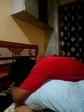 Couple-love-96 online show from 25, 2, 2026