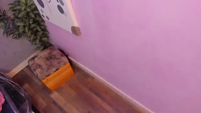 lil miia online show from 25, 2, 2026