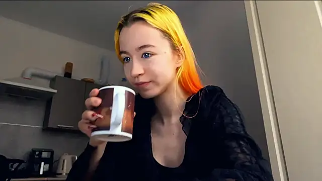 Snapshot of EmilyHein chatting on 1, 3, 2026 EmilyHein online show from 1, 3, 2026