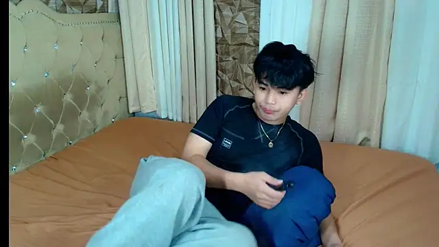 Snapshot of xlovercutietwink chatting on 11, 2, 2026 xlovercutietwink online show from 11, 2, 2026