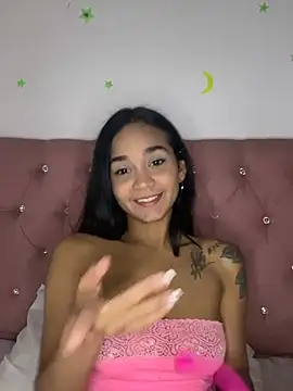 Snapshot of Maria_x_Alejandra chatting on 29, 4, 2026 Maria x Alejandra online show from 29, 4, 2026