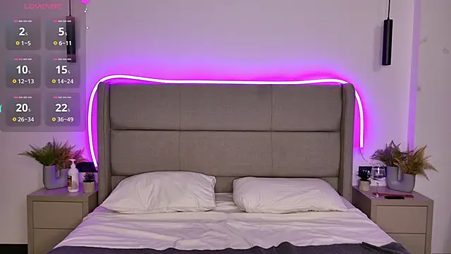 Luna Starlight online show from 11, 2, 2026