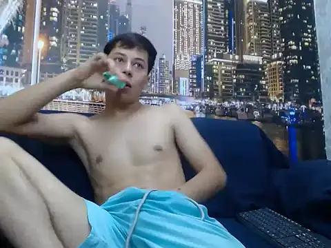 santiago xxxcol online show from 8, 2, 2026