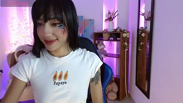 Snapshot of FIORELLA_L chatting on 27, 5, 2026 FIORELLA L online show from 27, 5, 2026