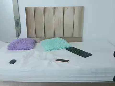 Snapshot of Yizz_laan chatting on 23, 2, 2026 Yizz laan online show from 23, 2, 2026