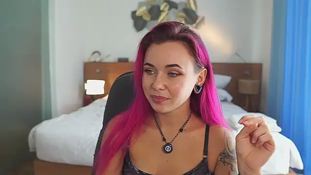 Sarah Pink online show from 8, 2, 2026