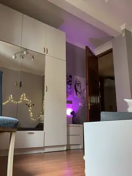    honey   online show from 7, 2, 2026