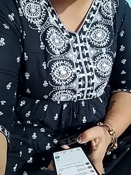 Snapshot of ANURADHA_2006 chatting on 6, 5, 2026 ANURADHA 2006 online show from 6, 5, 2026