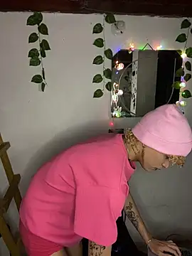 Snapshot of lucke_collins22 chatting on 18, 2, 2026 lucke collins22 online show from 18, 2, 2026