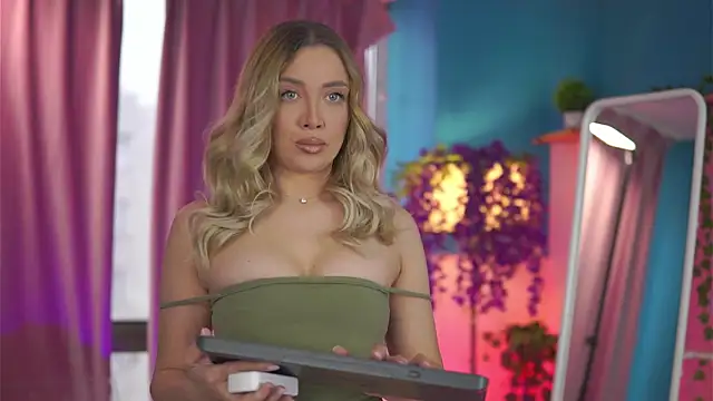 NadyaBlue online show from 2, 3, 2026