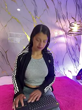 Snapshot of miarouse88 chatting on 16, 2, 2026 miarouse88 online show from 16, 2, 2026