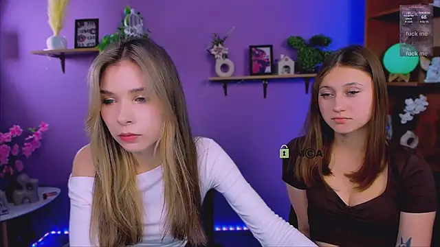 arianaa cat online show from 9, 4, 2026